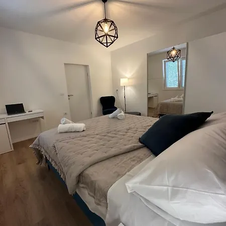 Tina Apartmán